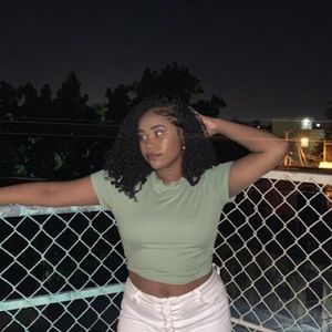 Meet your Posher, Amanda